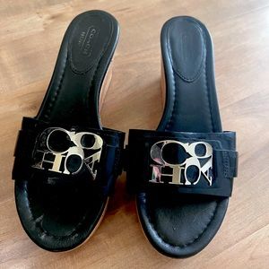 Black Coach slides! 🔥🔥🔥